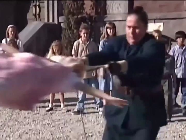 El detrás de escena de la icónica escena de Matilda