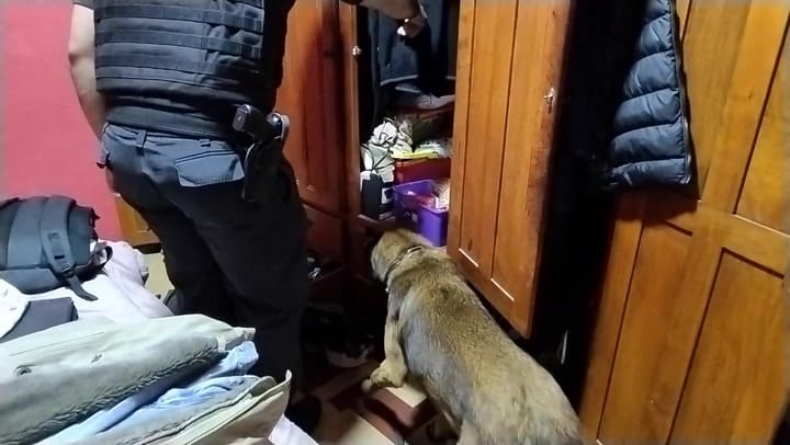 Detienen A Un Narco En Monte Castro Y Secuestran Droga Y Un Lanzacohetes #2025-0412