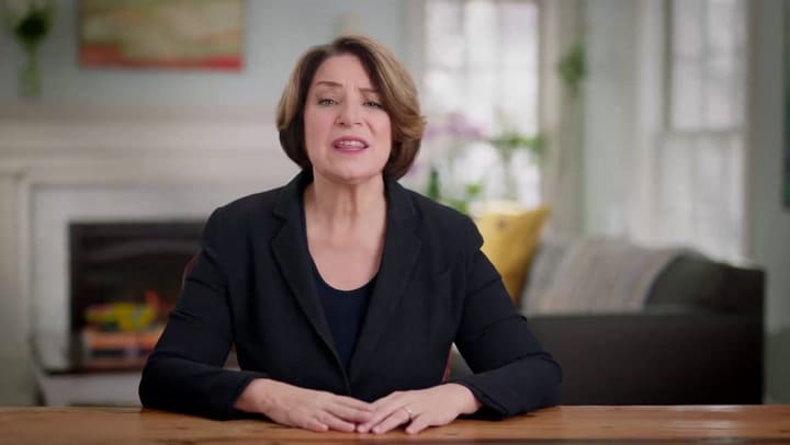 Amy Klobuchar anunció que se presentará como candidata a gobernadora de Minnesota