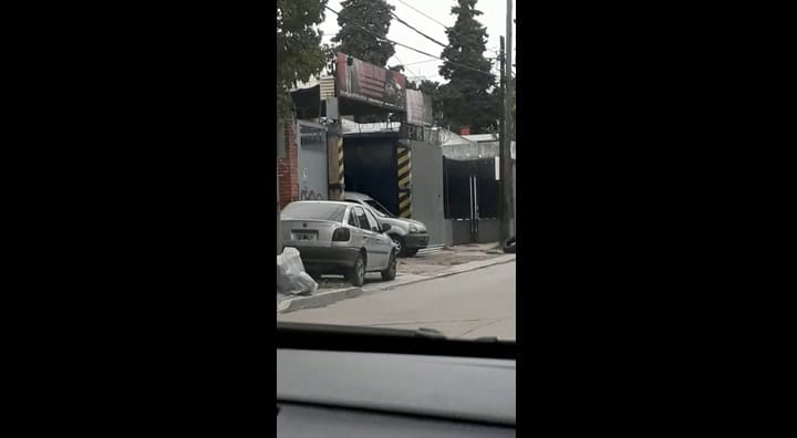 Roba ruedas en San Isidro