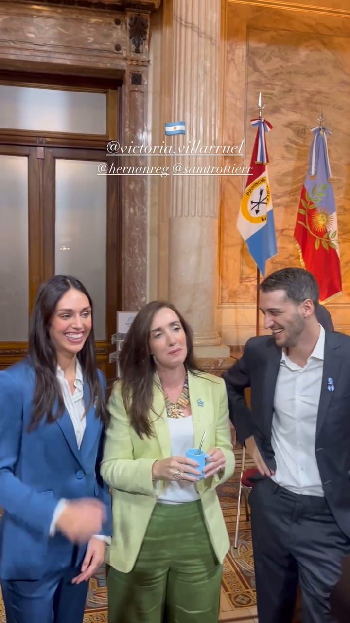 Villarruel con Samantha Trottier y Hernán Regiardo
