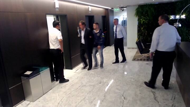 El momento de la detención de Manuel Ducler