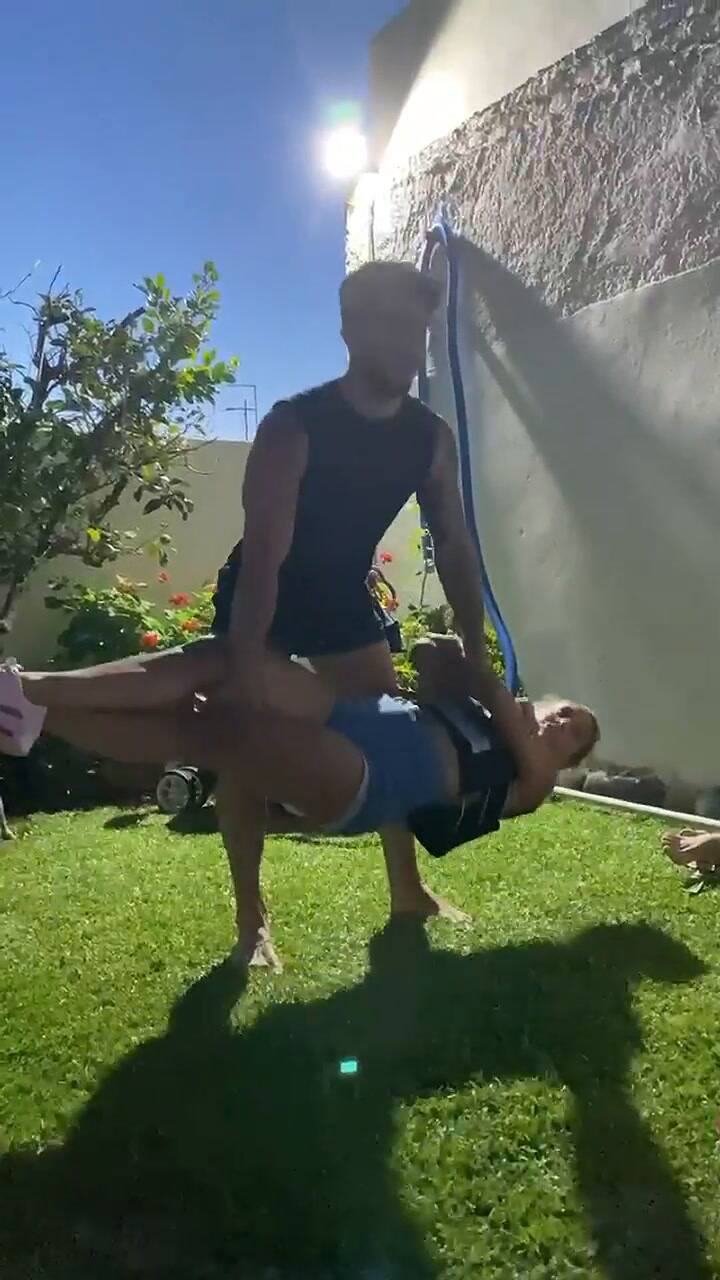 El desafiante ejercicio físico de Sol Pérez y su hermano - Fuente: Instagram @lasobrideperez