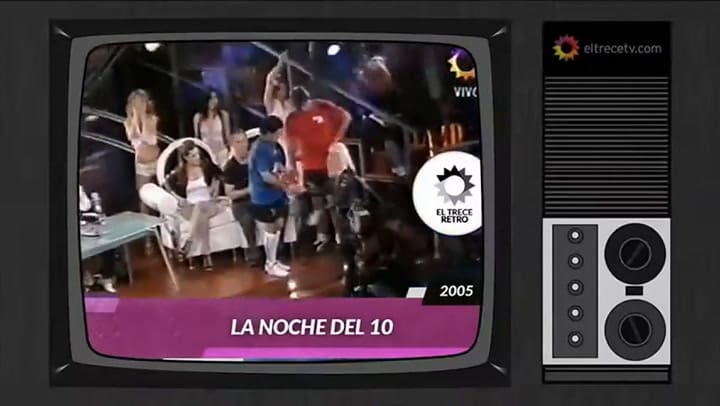 Rafaella Carrá canta en La Noche del 10 - Fuente: eltrece