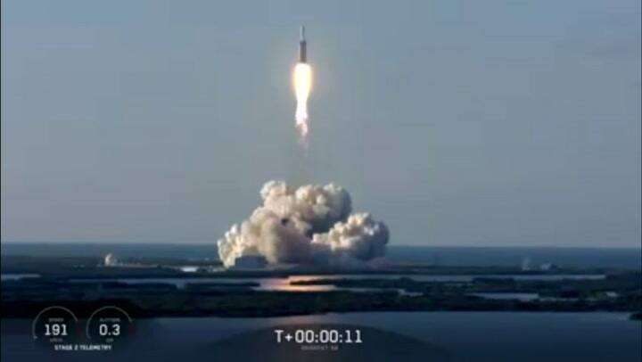 Así aterrizaron los tres cohetes de Space X - Fuente: AFP