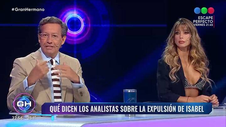 Los panelistas debaten sobre la expulsion de Isabel