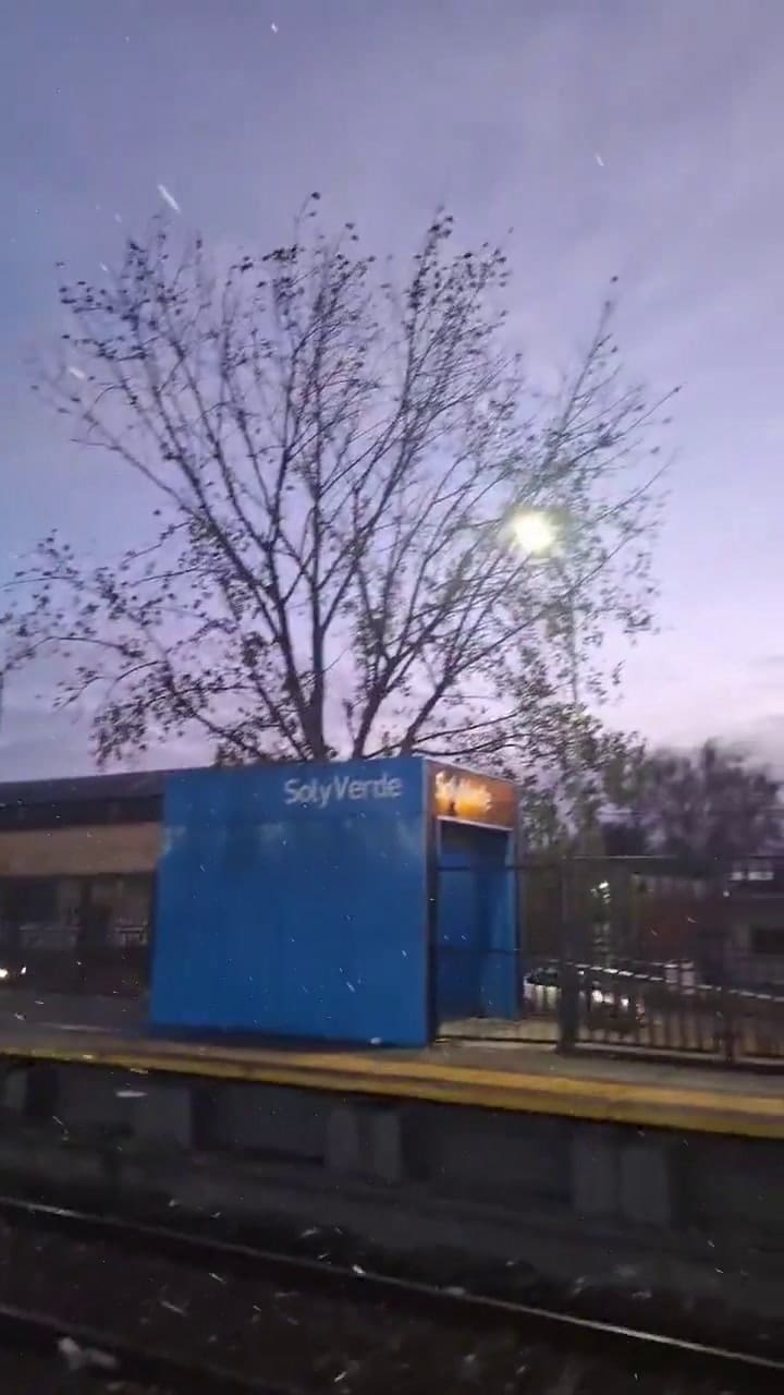 Así nevaba en la madrugada de este lunes en José C. Paz