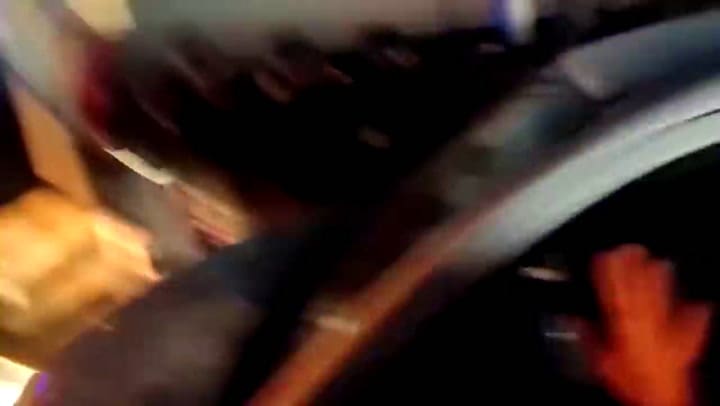 Así entraron los Etchevehere con la policía al campo usurpado (sin audio)