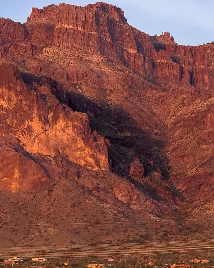 It’ll Reappear Again This Week! Swipe To See What To Look Out For The Shadow Of A Cougar Chasing Its Prey Appears Only Twice A Year At The Superstition Mountains In Apache Junction, Az! This Natural Phenomena Occ