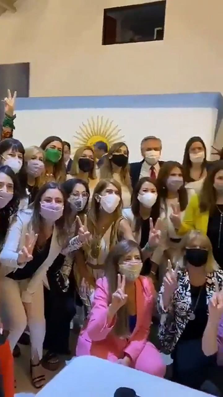 Gabriela Cerruti defendió el festejo de fin de año en Olivos