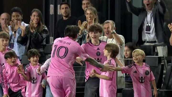 Lionel Messi convirtió para el Inter Miami y festejó con sus hijos
