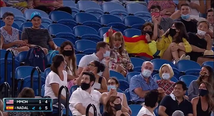 El incómodo momento que vivió Nadal por el gesto de una mujer en la tribuna - Fuente: Twitter