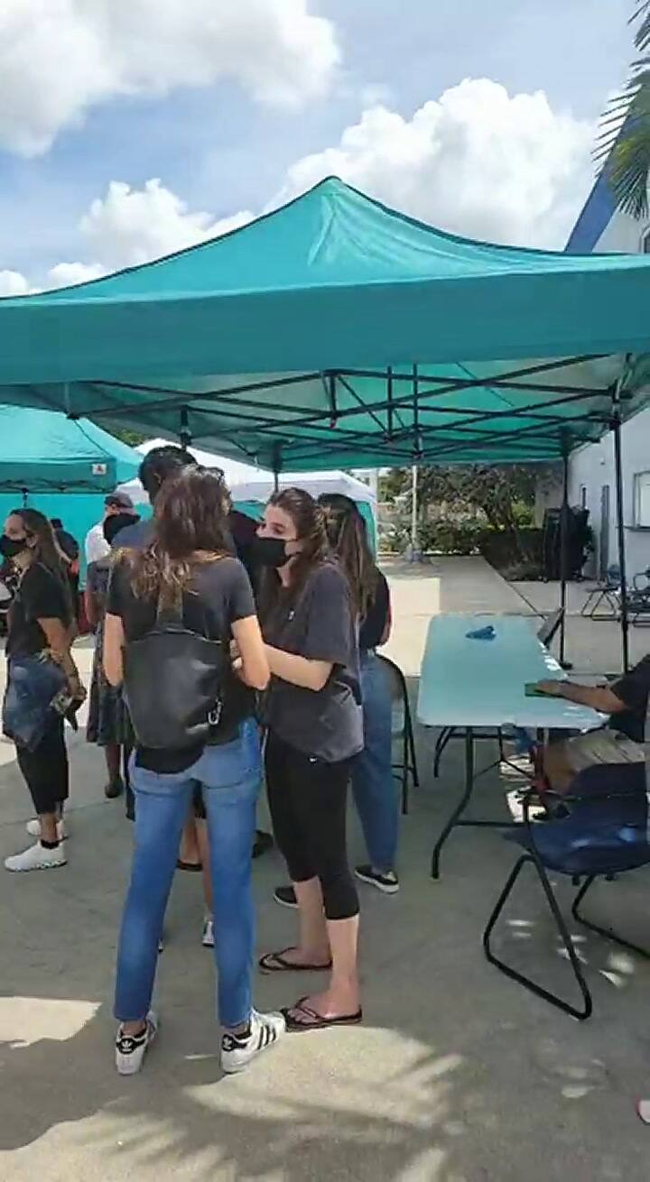 Nacho Viale viajó a EEUU para vacunarse contra la Covid-19
