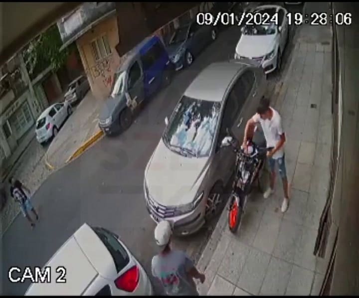 San Cristobal robo moto