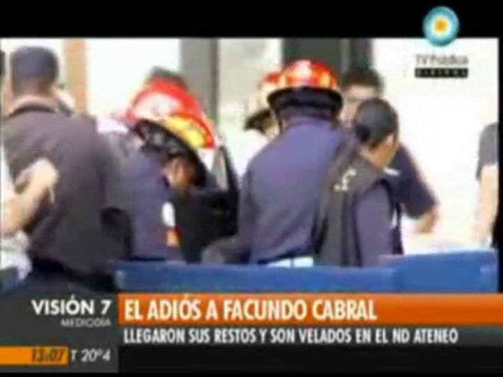 Llegaron los restos de Facundo Cabral (Canal 7)