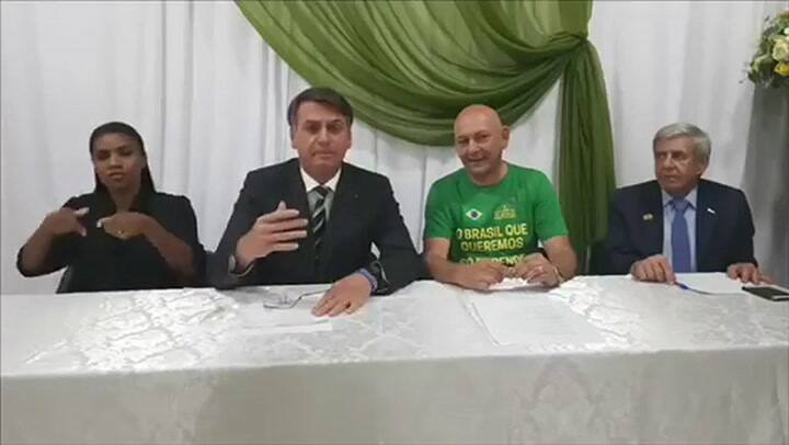 Conferencia de Bolsonaro donde advierte que no voten a Cristina