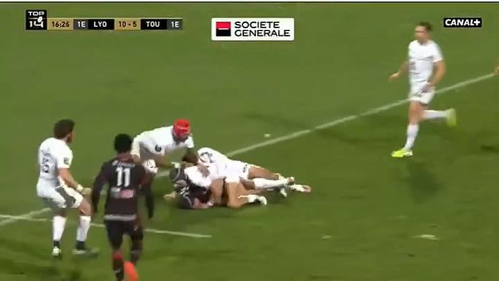 Las mejores acciones de Juan Cruz Mallía en su debut en el Top 14 de Francia