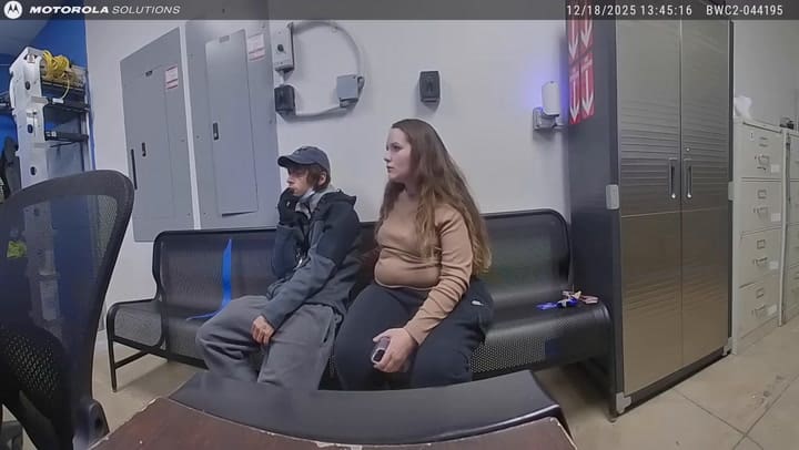 Impactantes imágenes del momento en que reducen a un tirador en un Walmart de Ohio