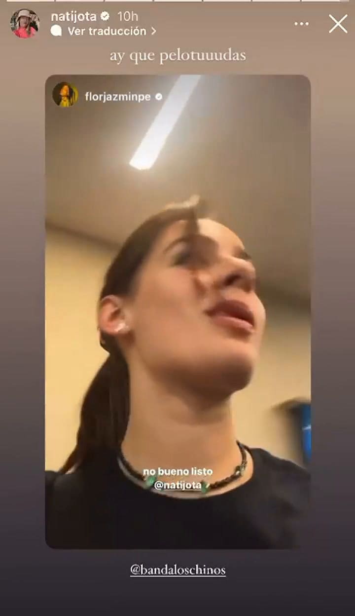 Nati Jota y Flor Jazmín Peña vistieron la misma remera para viajar a Miami