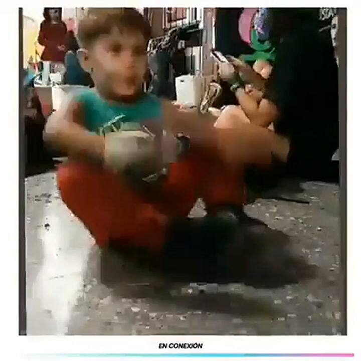 Lucio Dupuy, en diciembre de 2020, con su cara golpeada y un dedo fracturado