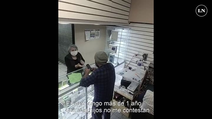 Llevó el celular a reparar y se encontró con una triste realidad