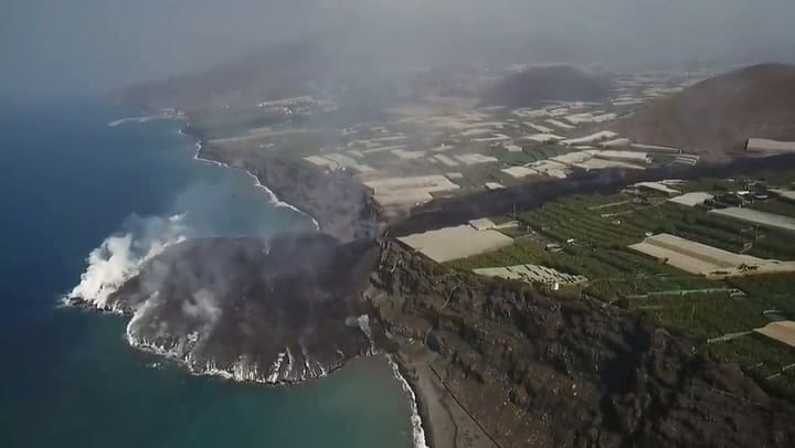 Volcán de La Palma: así es la nueva 'Isla Baja' que ha formado la lava en Tazacorte