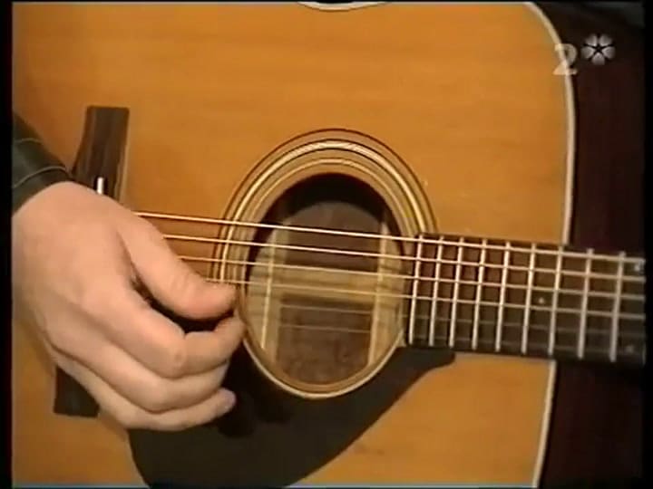 Elliott Smith: versión acústica de Waltz #2 - Fuente: YouTube