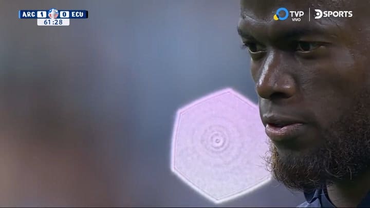 Penal de Ecuador por mano de De Paul