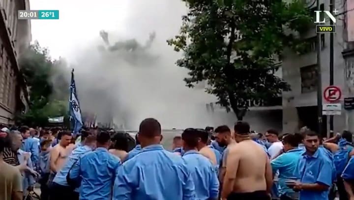 Máxima tensión en la sede de la UTA