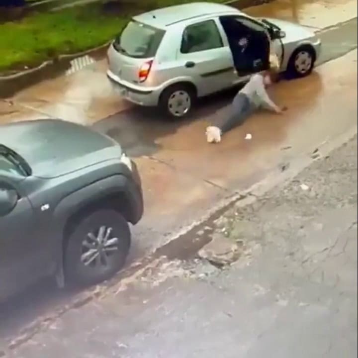Llavallol robo disparo amarok
