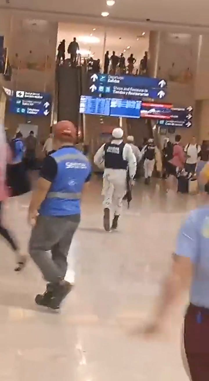 2Explosiones en el Aeropuerto Internacional de Cancún