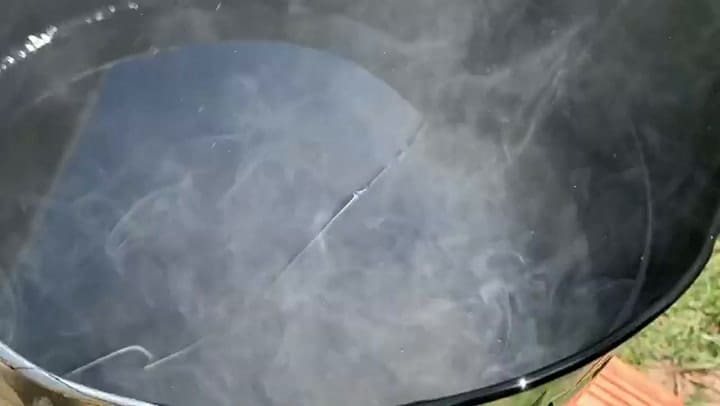 Agustina Cherri remodeló una galería de su casa y lo convirtió en un living