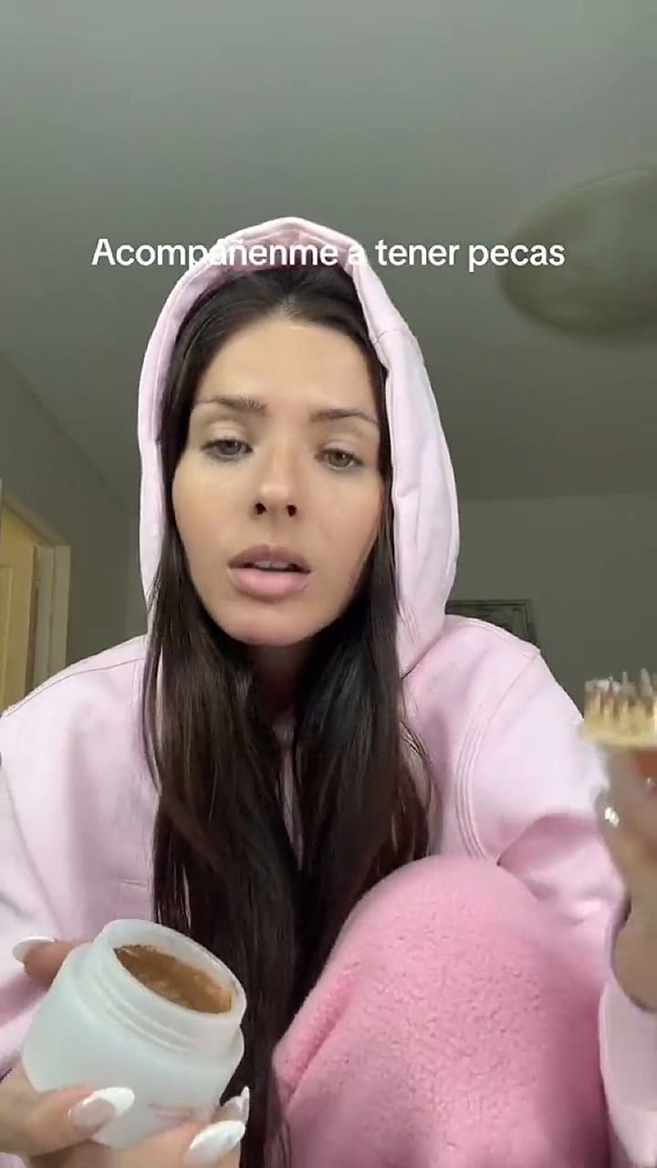 La China Suárez le mostró cómo le quedó la cara con pecas (TikTok @sangrejaponesita)