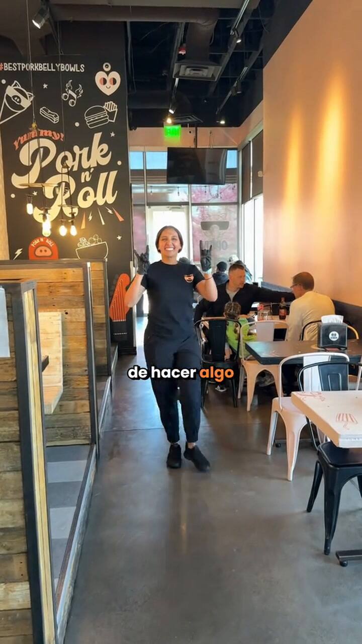 Era mesero y ahora tiene un exitoso restaurante latino