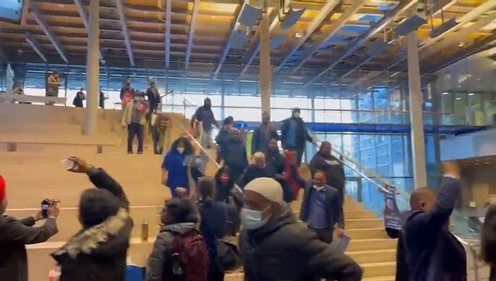 La comunidad de Seattle celebra la aprobación de la ordenanza antidiscriminación por casta