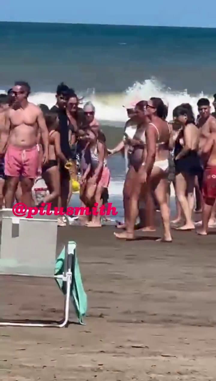 Wanda y L-Gante se metieron al mar