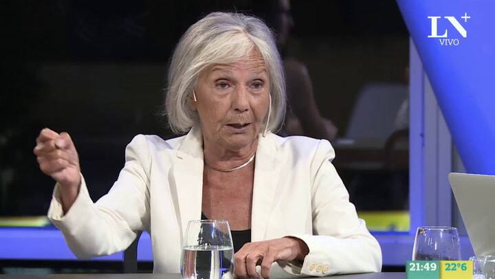 Beatriz Sarlo: 'Macri quiere tener a Cristina como la Bruja Cachavacha para ganar las elecciones en