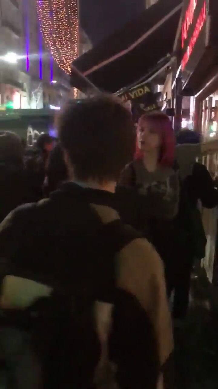 Un grupo de veganos realizó un escrache a Güerrín y La Churrasquita - Fuente: Twitter