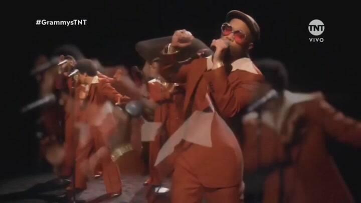Bruno Mars y Anderson Paak en Grammy 2021