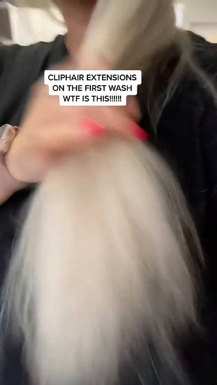 Se puso extensiones y luego del primer lavado se espantó: “No debería verse así”