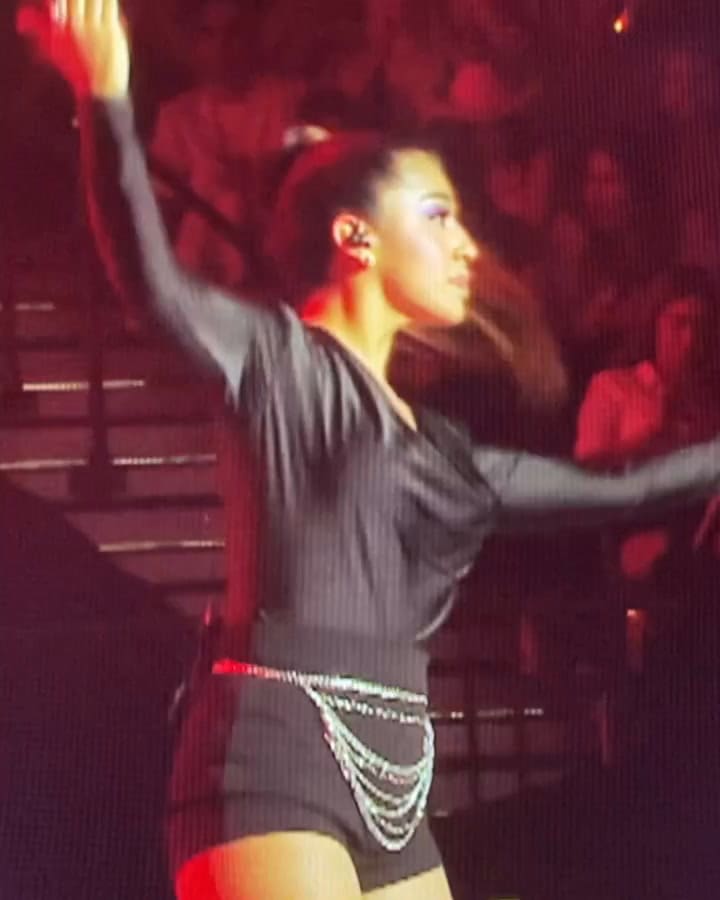 Sandy, Te Quiero WooooooooSandy, Te Quiero Wou Woooooooooo