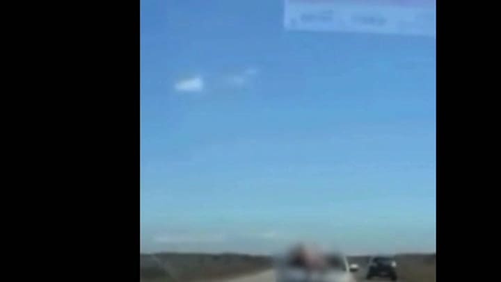 Borracho y desnudo: así se paseaba un hombre por una ruta chilena