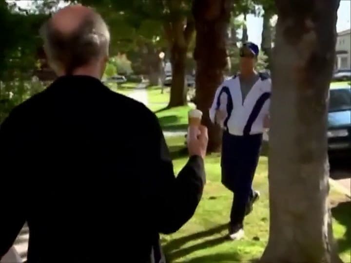 Bob Einstein en Curb Your Enthusiasm - Fuente: YouTube