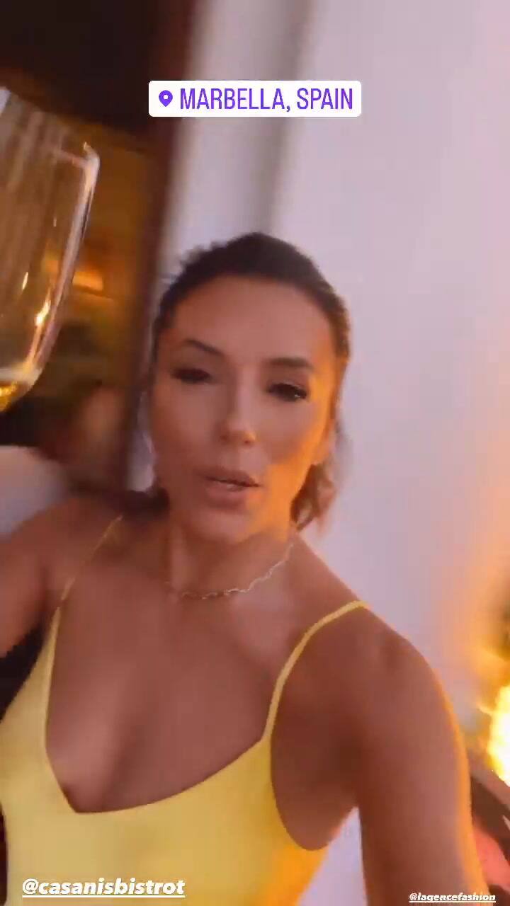 La actriz Eva Longoria conquistó Marbella con su vestido amarillo