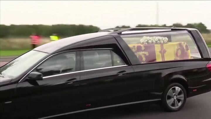 El féretro de Isabel II, una caja de roble y plomo fabricado hace más de 30 años