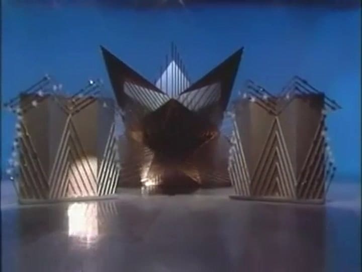 Raquel Welch en The Cher Show