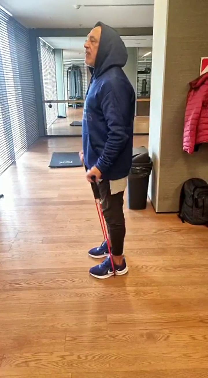 Francisco Piperatta muestra cuáles son los mejores ejercicios para tonificar los brazos