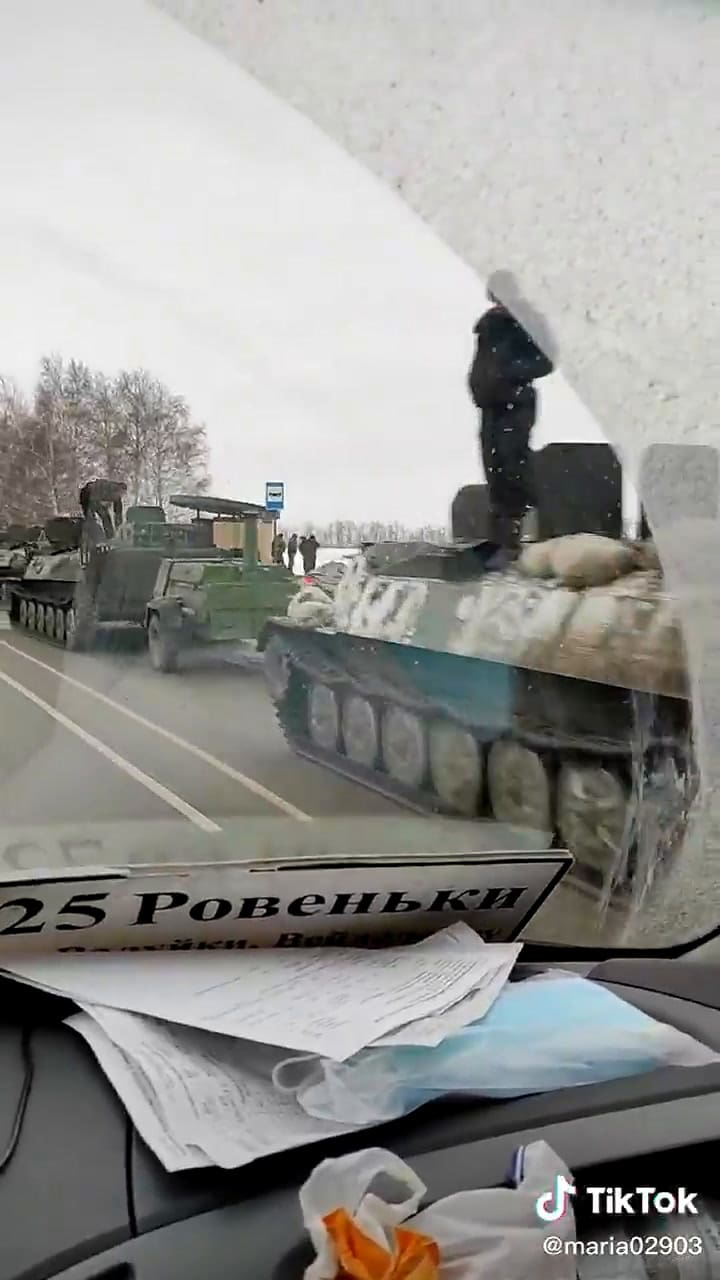 Cómo se vive la guerra en las calles de Ucrania con las cámaras de TikTok