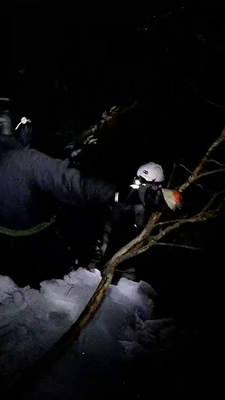 Un snowboarder estuvo perdido cinco horas perdido en la nieve