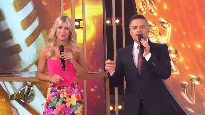 Cantando 2020. Charlotte Caniggia y Cristian Sergio interpretaron 'Let's get loud' - Fuente: eltrece